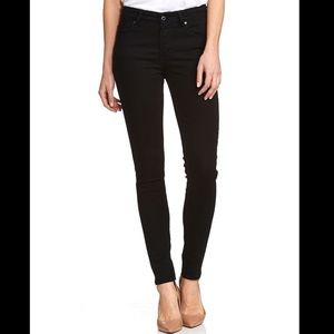 Levi’s 721 High Rise Skinny - size 28